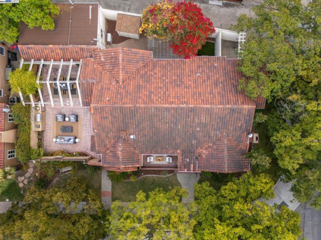 150 Ayer Ave, San Jose CA: https://media.crmls.org/mediaz/d1c83293-2354-4aaa-994d-b49ab239e889.jpg