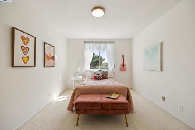 3362 Tonga Ln, Alameda CA: https://media.crmls.org/mediaz/d1c87f9d-cc96-43da-bc90-93f6bf683d48.jpg
