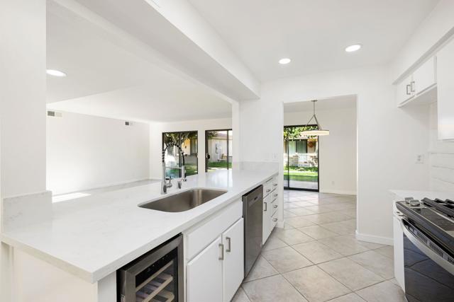 68340 Camino Jalan, Cathedral City CA: https://media.crmls.org/mediaz/d1c8e03b-1abb-46f5-b5b3-adce2f987016.jpg