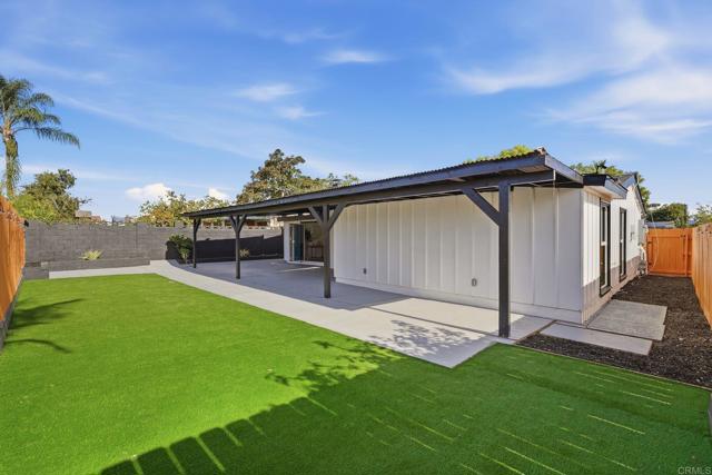 Detail Gallery Image 36 of 42 For 2828 Mission Village Dr, San Diego,  CA 92123 - 4 Beds | 2 Baths