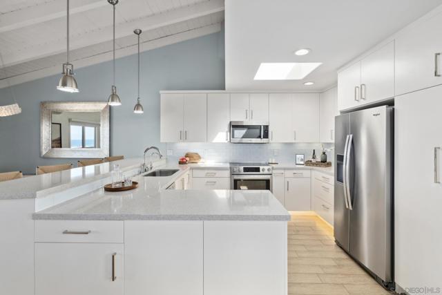 429 S Sierra Ave, Solana Beach CA: https://media.crmls.org/mediaz/d1c99172-5958-4133-b90c-bf2c4f1496f2.jpg