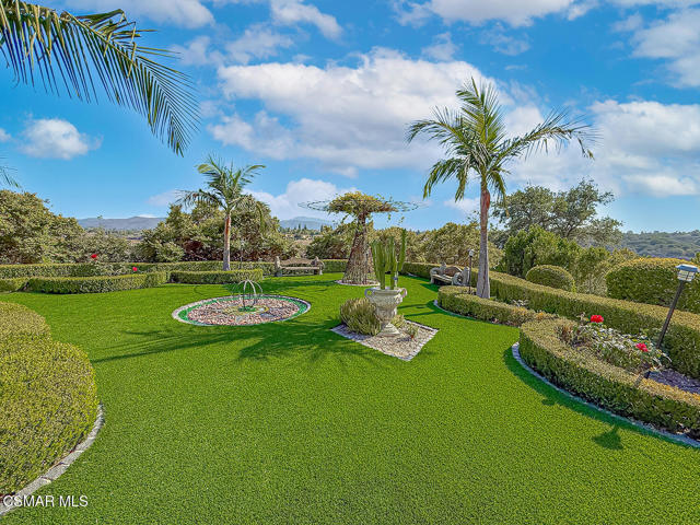 1832 Calle Salto, Thousand Oaks CA: https://media.crmls.org/mediaz/d1ca6085-58e5-42de-ab58-6688a3d3e5a4.jpg