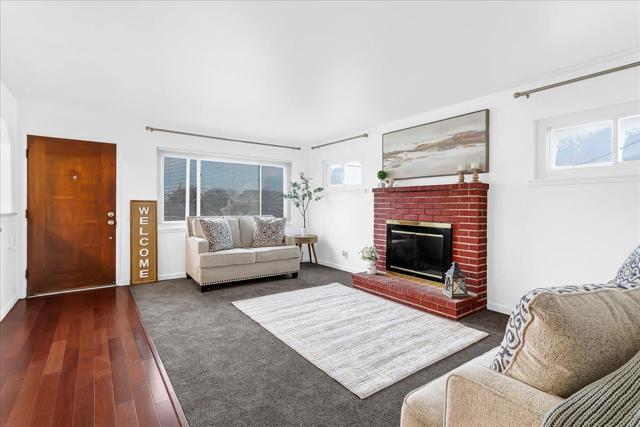 1140 Palm Avenue, Seaside CA: https://media.crmls.org/mediaz/d1cb4a64-8f2c-45d0-b0b8-8c528e62e966.jpg