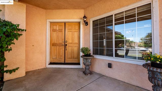 632 Burwood WAY, Antioch CA: https://media.crmls.org/mediaz/d1cca51e-264b-463d-b3d1-9ddff93456b8.jpg