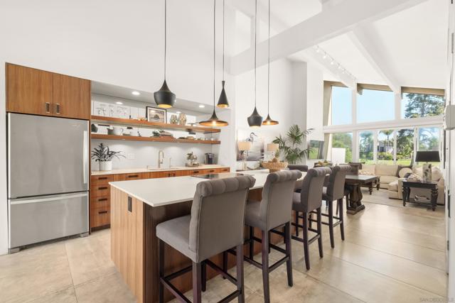 Image 4 of 33 For 119 Via Coronado