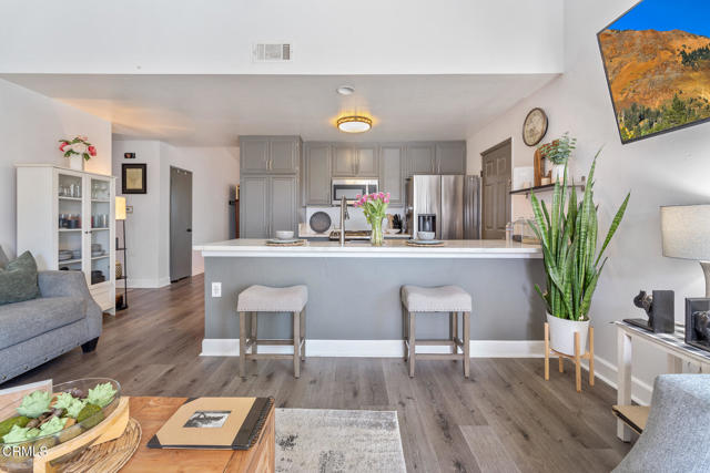 93 Flora Vista Avenue, Camarillo CA: https://media.crmls.org/mediaz/d1cd141b-2567-460a-a279-a8bb60d5893d.jpg