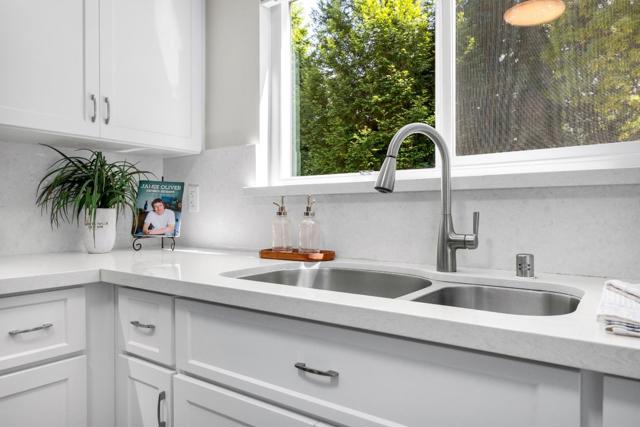 6321 Imperial Court, Aptos CA: https://media.crmls.org/mediaz/d1cd297a-a0f7-4184-8907-0b7a936d7fac.jpg
