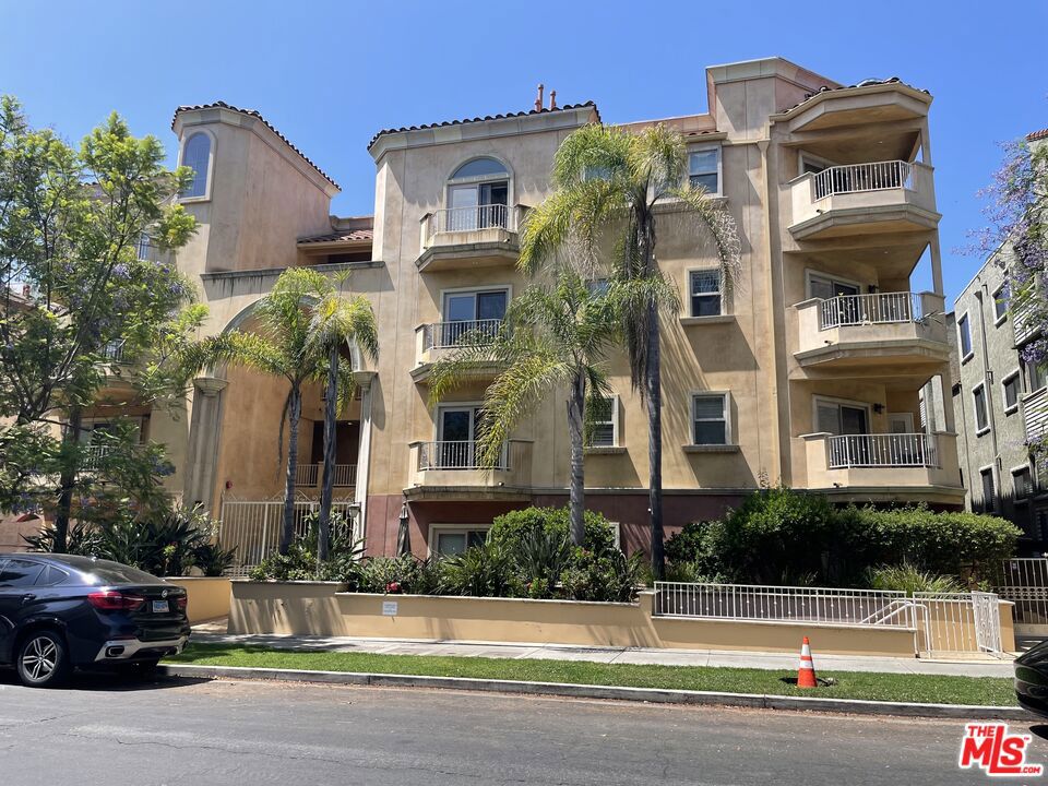 1511 Camden Avenue #104