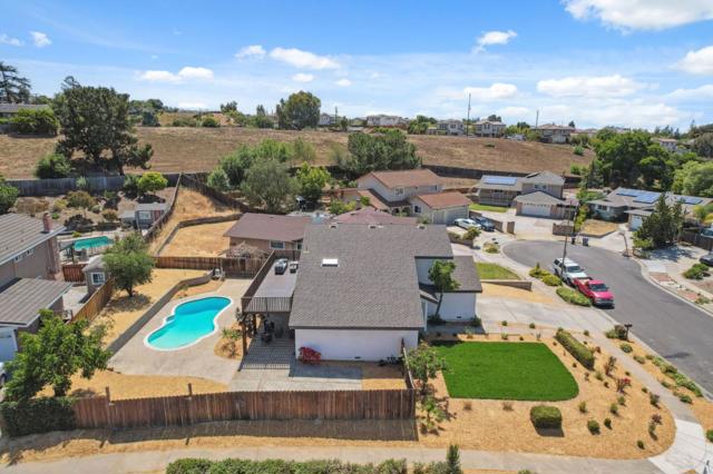2494 Prunetree Court, San Jose CA: https://media.crmls.org/mediaz/d1cea231-316a-4946-b6ac-4f5cadaa091c.jpg