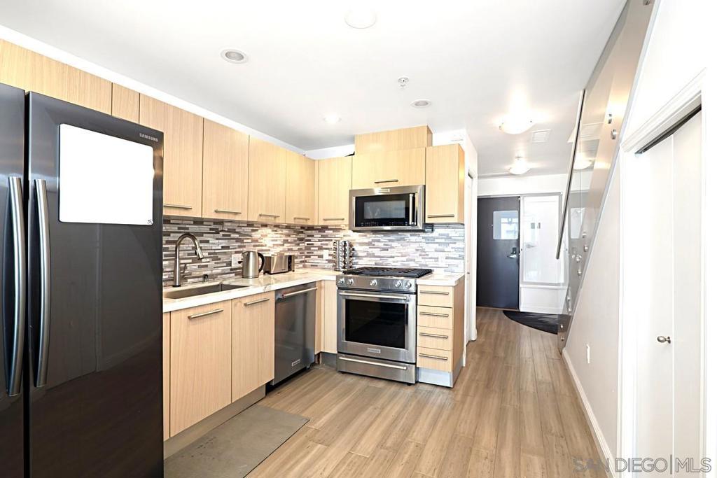 825 Beech St - photo 5