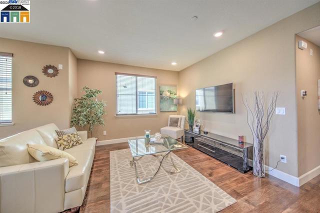 4740 Norris Canyon Rd, San Ramon CA: https://media.crmls.org/mediaz/d1d095e3-8393-4438-833b-0247b99f1791.jpg