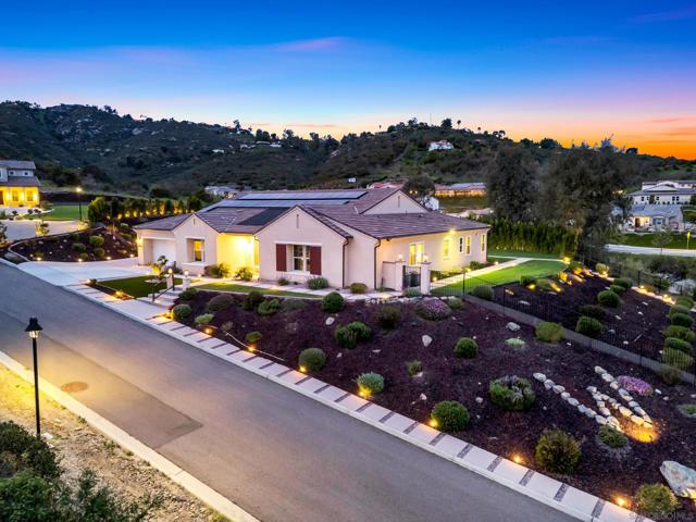 21992 Wilgen Rd, Escondido CA: https://media.crmls.org/mediaz/d1d0ccfd-a75e-4fe9-80c2-999bab99dec8.jpg