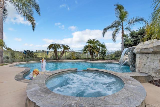 10495 Abalone Landing, San Diego CA: https://media.crmls.org/mediaz/d1d0f088-91f9-460f-8b6b-106c3864a139.jpg