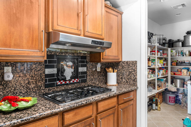 80580 Apple Court, Indio CA: https://media.crmls.org/mediaz/d1d131d9-d854-4707-abff-2ea2b1cd20cc.jpg