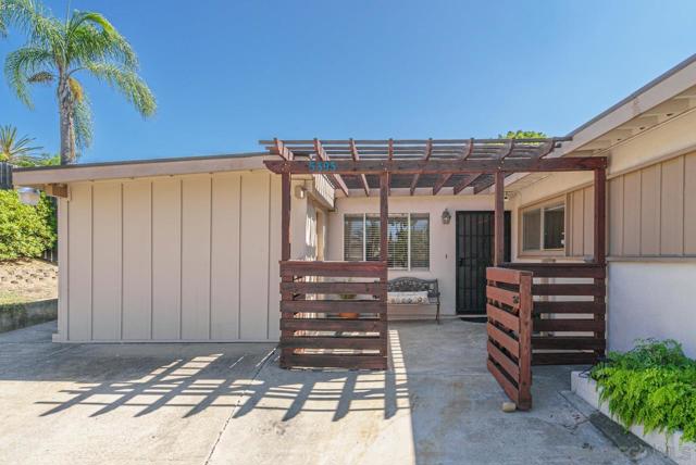5393 Mary Fellows Avenue, La Mesa CA: https://media.crmls.org/mediaz/d1d1bfc0-675f-418d-a81a-641a05b4af2e.jpg