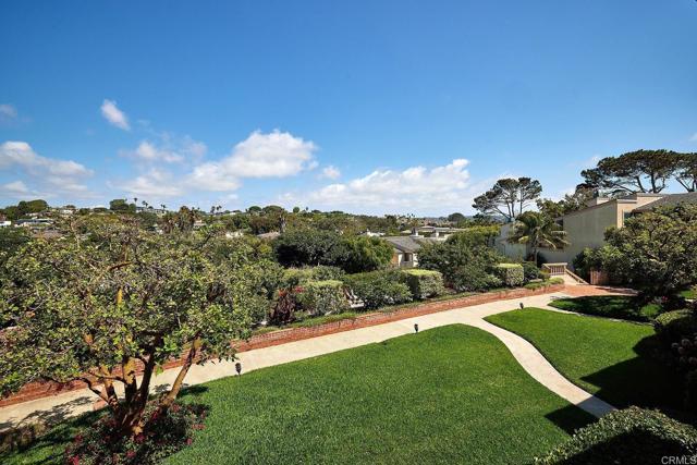 561 S Sierra Avenue, Solana Beach CA: https://media.crmls.org/mediaz/d1d2e728-7144-48da-b550-4d817faa2d51.jpg