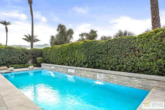 46 Princeton Drive, Rancho Mirage CA: https://media.crmls.org/mediaz/d1d31781-9f77-4d16-8d39-a90c3f39583d.jpg
