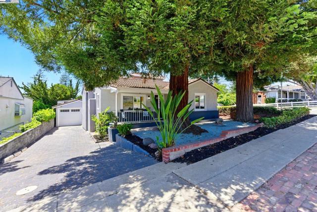 19157 Parsons Ave, Castro Valley CA: https://media.crmls.org/mediaz/d1d3250e-39de-4c49-9b8c-9a026765ae87.jpg