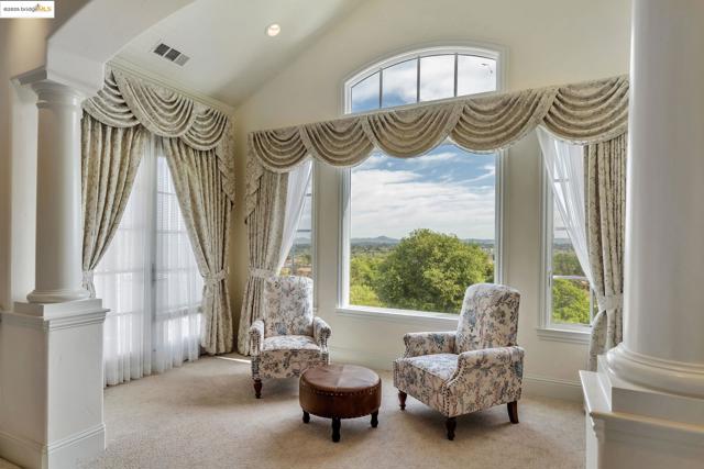 1853 Via Di Salerno, Pleasanton CA: https://media.crmls.org/mediaz/d1d3b903-ceb7-42ac-8ce2-4b506505c3e5.jpg