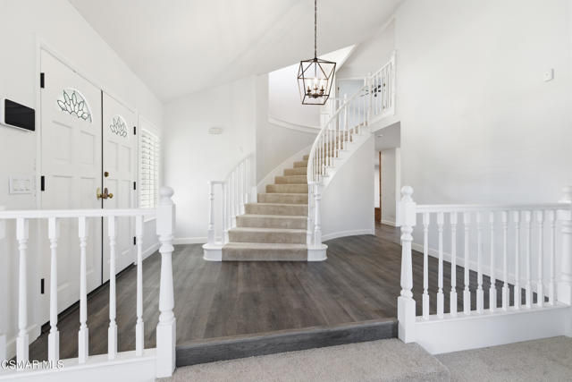 6945 Via Alba, Camarillo CA: https://media.crmls.org/mediaz/d1d41199-d055-4a27-bad0-5efca5e1034b.jpg