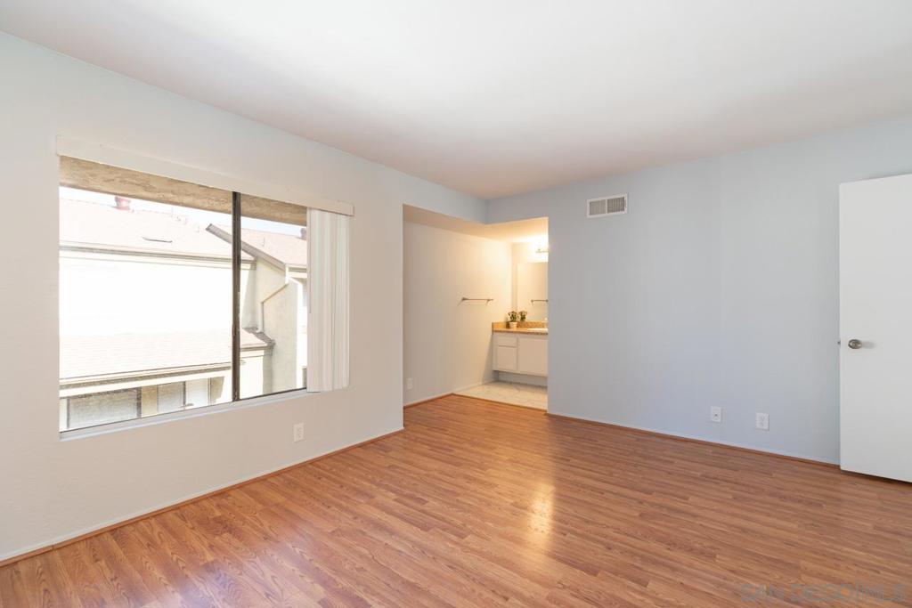 3286 Caminito Eastbluff - photo 14