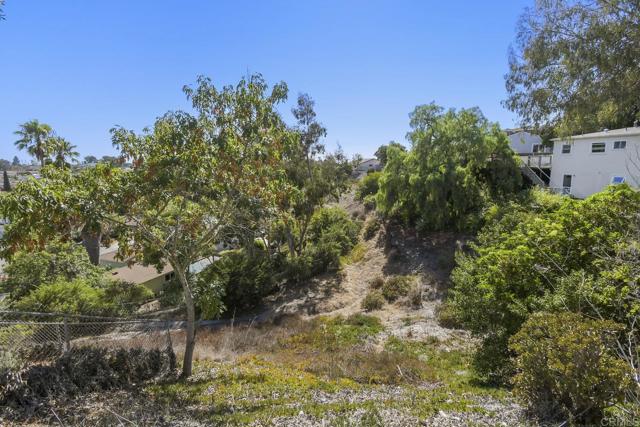 6516 Glidden Lane, San Diego CA: https://media.crmls.org/mediaz/d1d4553c-cd1c-4376-8053-07007c4542d3.jpg