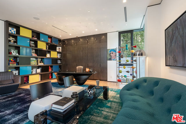 Image 20 of 53 For 809 Rexford Drive