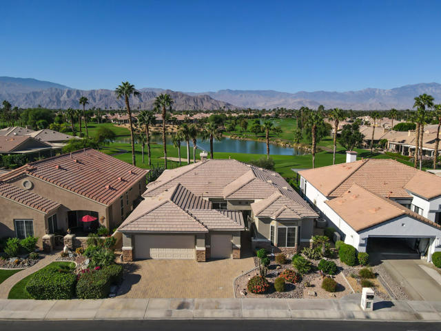 44327 Royal Lytham Drive, Indio CA: https://media.crmls.org/mediaz/d1d62468-f8de-4e10-b6e5-91c30d13f273.jpg