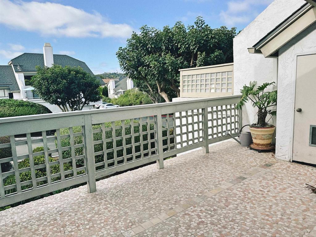542 Via De La Valle - photo 3