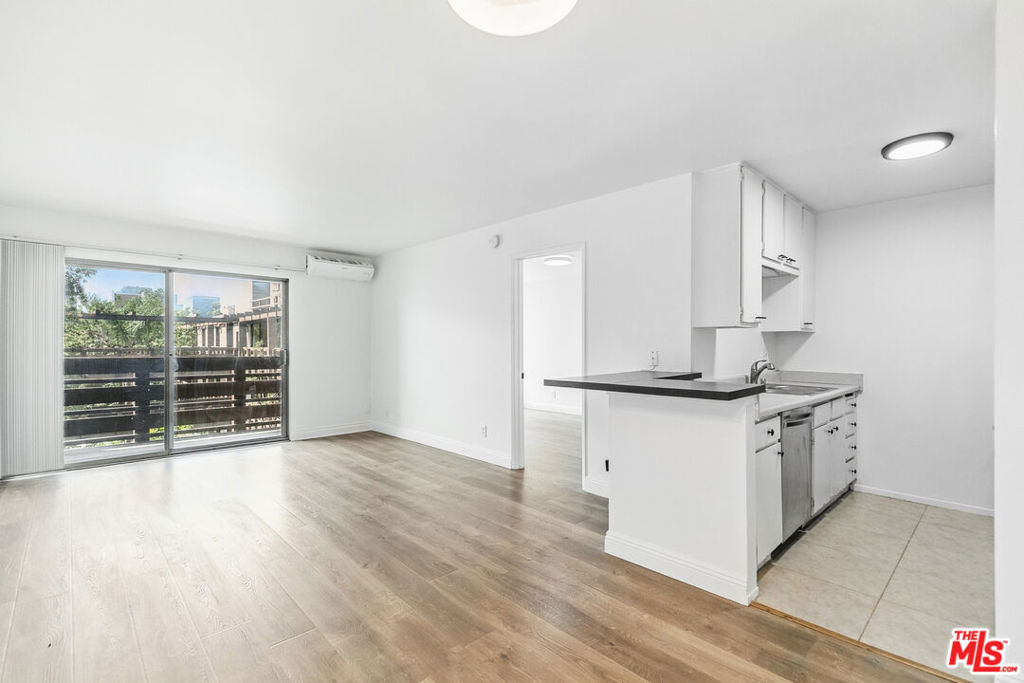 320 S Ardmore Avenue #336