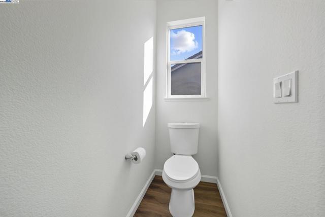 775 Sweetwood Ln, Patterson CA: https://media.crmls.org/mediaz/d1d69177-f1ae-436d-9ec7-f7f9d8dba855.jpg
