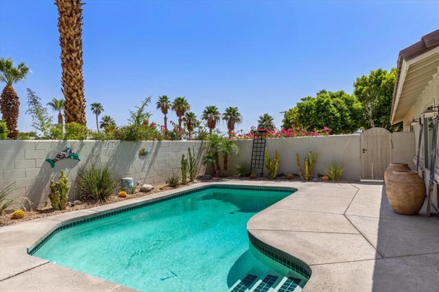 Image 29 of 38 For 52505 Avenida Alvarado