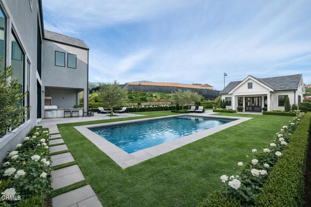 Detail Gallery Image 4 of 70 For 11944 N Red Hawk Ln, Porter Ranch,  CA 91326 - 5 Beds | 5 Baths