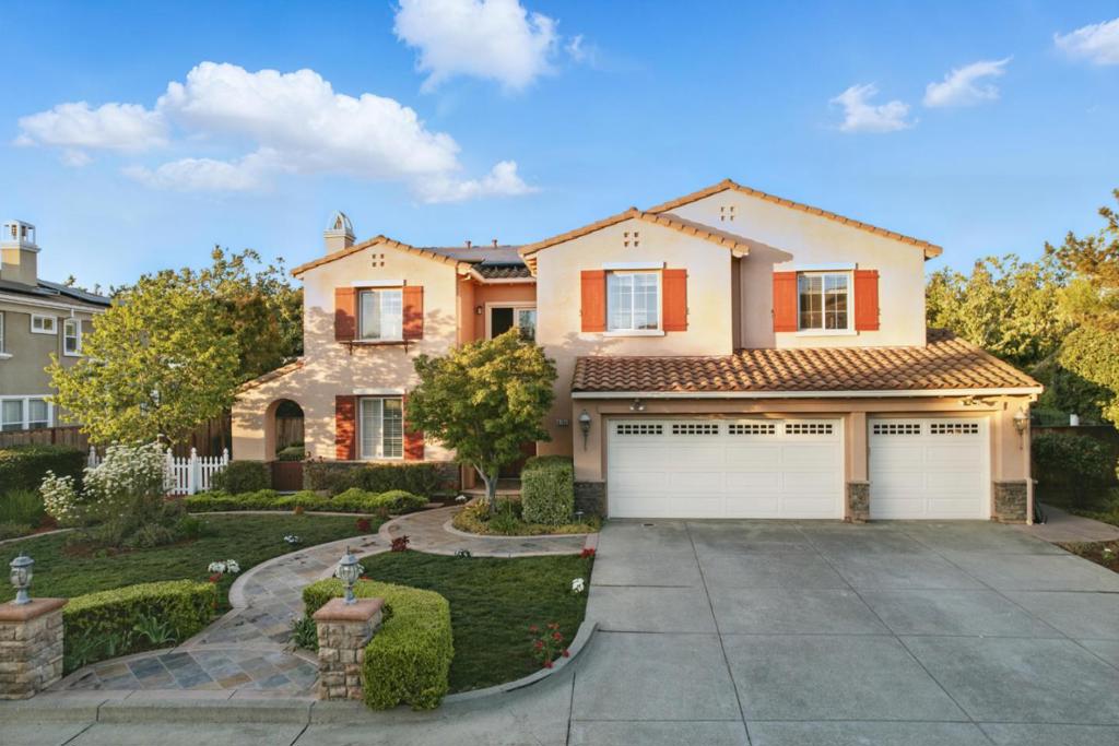 4769 Whitetail Lane