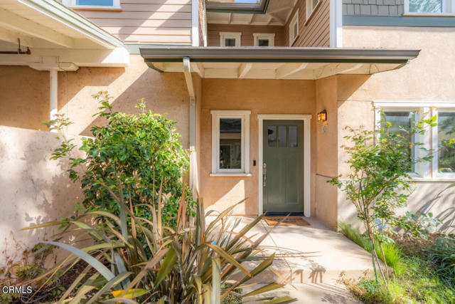 Detail Gallery Image 2 of 32 For 11133 Snapdragon St #101,  Ventura,  CA 93004 - 3 Beds | 2 Baths