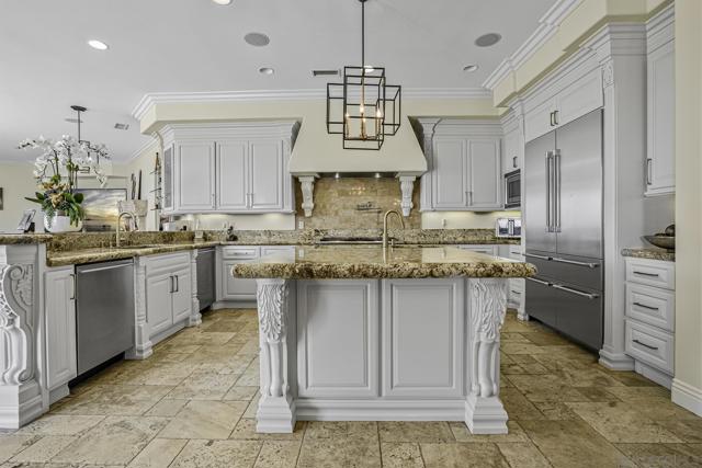 7335 El Fuerte St, Carlsbad CA: https://media.crmls.org/mediaz/d1d9a4a9-b824-4681-a3f4-72a1bd8b4a99.jpg