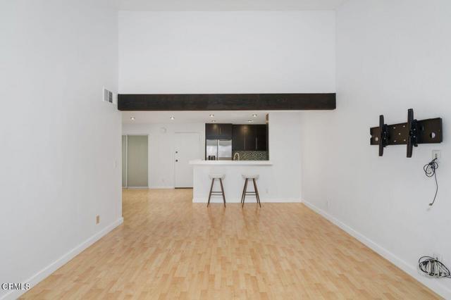 15155 Sherman Way, Van Nuys CA: https://media.crmls.org/mediaz/d1da5a77-8ca3-4d10-918e-de686a609650.jpg