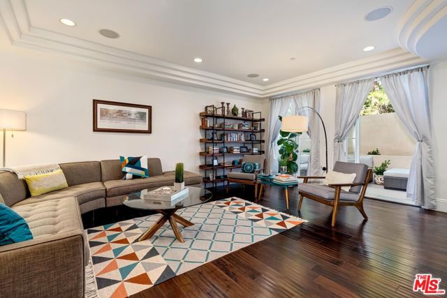 1311 Centinela Avenue, 5 photo 7