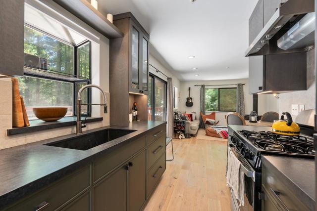 2305 Bear Canyon Road, Los Gatos CA: https://media.crmls.org/mediaz/d1da7b94-567d-478d-9338-c30920204af6.jpg