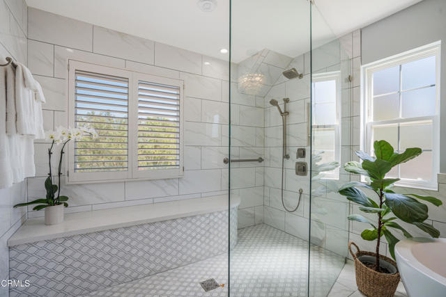 Detail Gallery Image 34 of 75 For 6065 Cielo Vista Ct, Camarillo,  CA 93012 - 6 Beds | 2/1 Baths