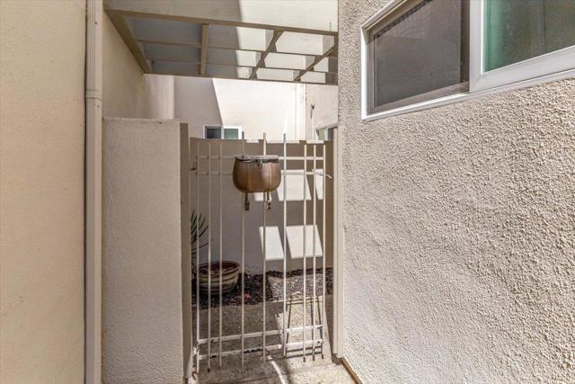 1697 Alder Creek Court, San Jose CA: https://media.crmls.org/mediaz/d1dbfc81-991e-49ae-ad45-481efc2329d7.jpg