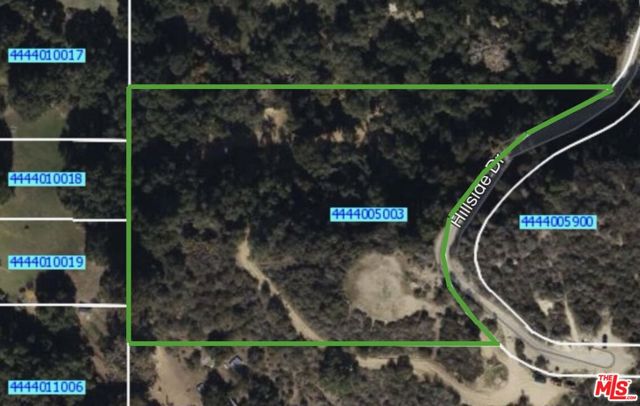 0 Hillside Drive, Topanga CA: https://media.crmls.org/mediaz/d1dd5842-a404-41e9-9190-d8fb01f705c2.jpg