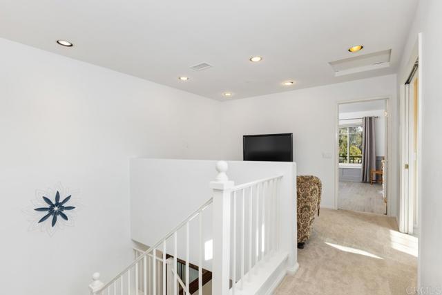 Detail Gallery Image 18 of 38 For 12415 Ruette Alliante, San Diego,  CA 92130 - 4 Beds | 2/1 Baths