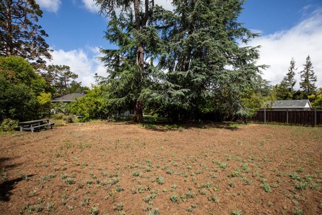 945 Carmel Court, Los Altos CA: https://media.crmls.org/mediaz/d1de20cd-ab40-4a39-9081-73bf26807085.jpg