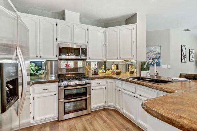 2817 Club Drive, Rocklin CA: https://media.crmls.org/mediaz/d1de7789-4aa5-4e79-b53a-197e0bc00ea1.jpg