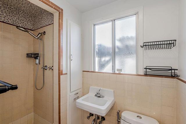 284 Garcia Avenue, San Leandro CA: https://media.crmls.org/mediaz/d1df07d3-f801-4af9-a115-2005635af667.jpg