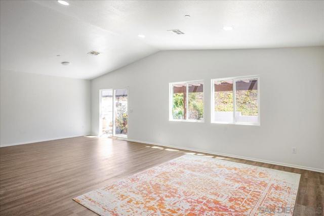 33129 Big Range Dr, Winchester CA: https://media.crmls.org/mediaz/d1df7680-1d42-4520-9b35-b3a2ac86b5dc.jpg