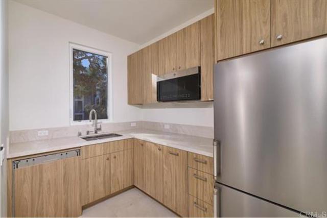 Detail Gallery Image 11 of 12 For 3903 Haines, San Diego,  CA 92109 - – Beds | – Baths