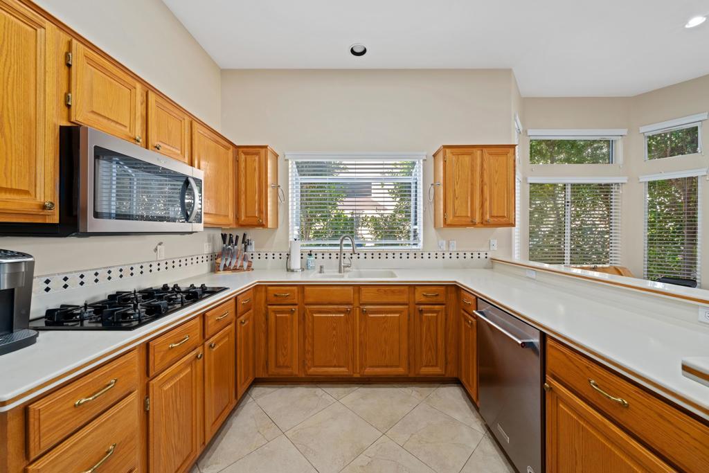 MLS #219133716DA img 10