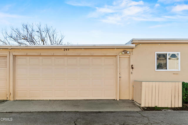 243 E Elfin Green, Port Hueneme CA: https://media.crmls.org/mediaz/d1e0a660-94e8-409f-b43e-4a78590113f4.jpg